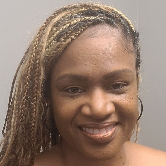 Meet your Posher, Tenise - Picture 1 of 1